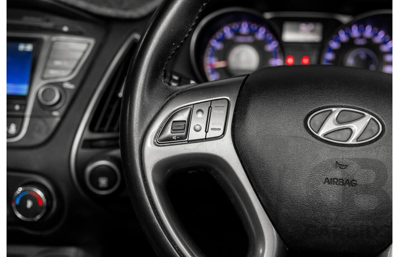 8/2015 Hyundai ix35 SE (FWD) LM SERIES II 4d Wagon Steel Grey Metallic 2.0L