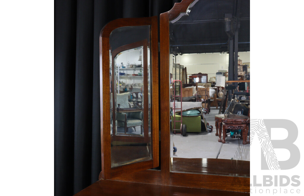 Queen Anne Style Dresser with Wing Mirrors