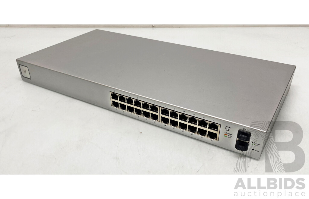 Ubiquiti Networks (US-24) UniFi 24-Port Gigabit Switch