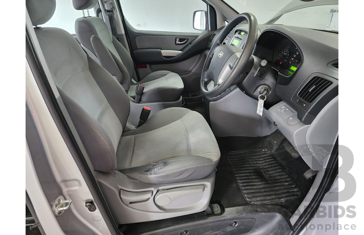 12/2014 Hyundai Imax  TQ MY13 4d Van Grey 2.4L