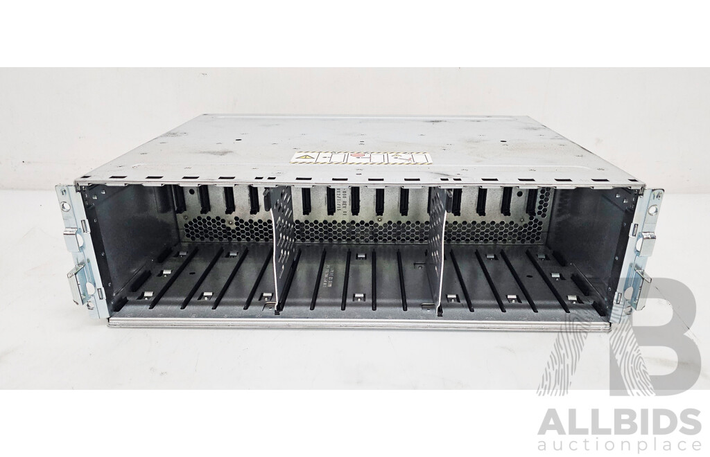 EMC (KTN-STL3) 15-Bay Hard Drive Array