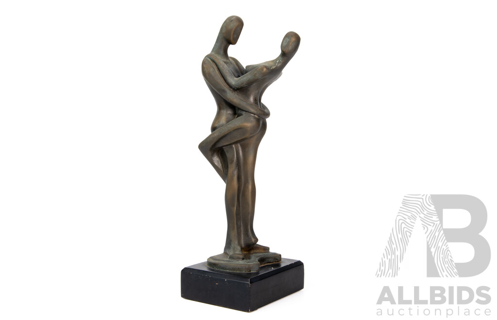 Modernist Bronze Sculpture 'Embracing Lovers'