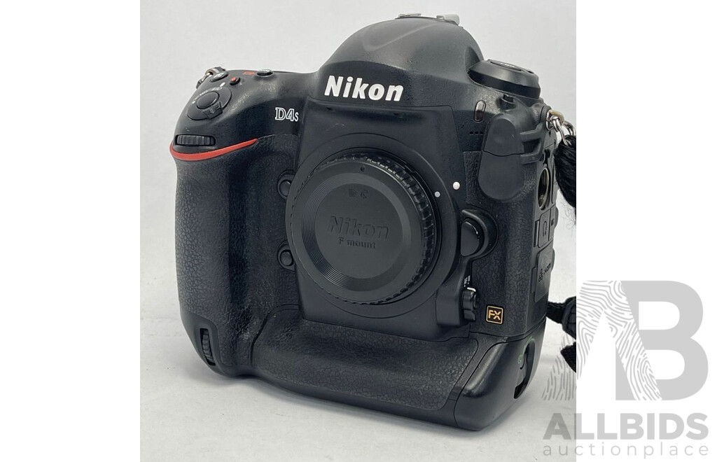 Nikon D4s Digital Camera - Body Only