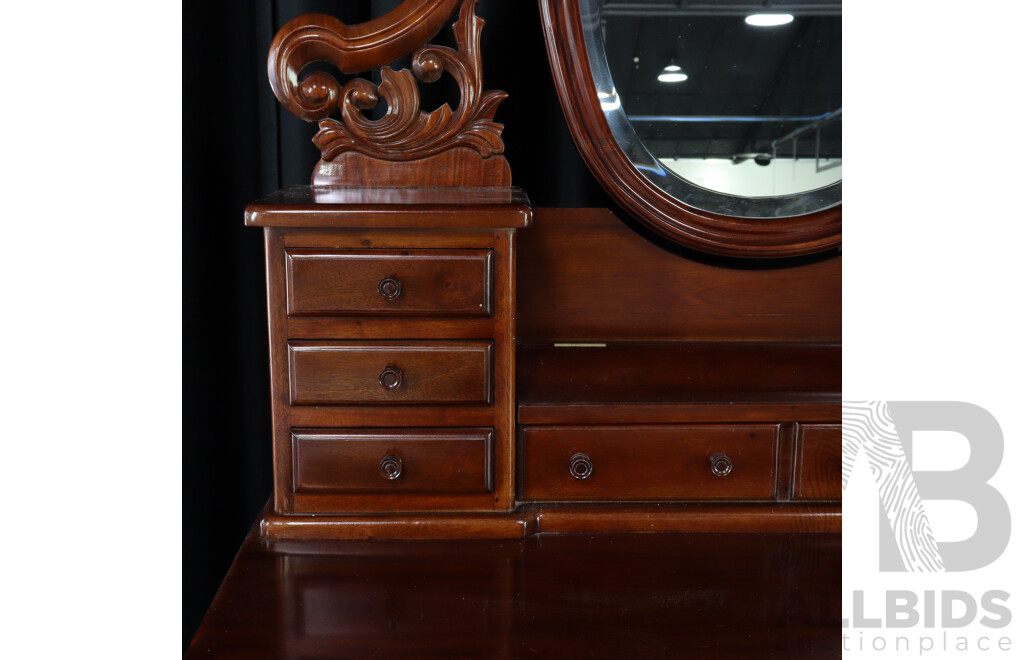 Reproduction Mahogany Mirrored Back Dressing Chest