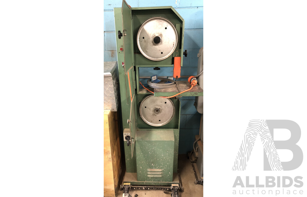 Steel Fast Band Saw on Metal Skid Plate