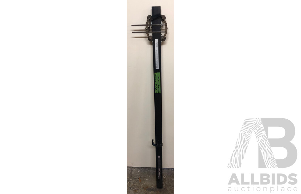 Uniplas 80/50 Plasma Cutter with Trakka Plasma Torch Cutting Guide