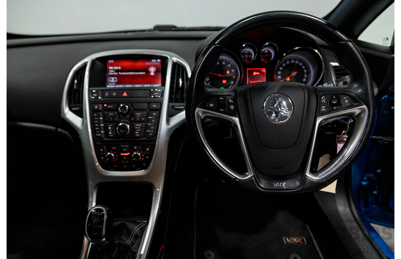 11/2015 Holden Astra VXR PJ 3d Hatchback Arden Blue metallic Turbo 2.0L