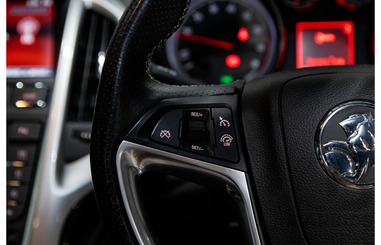 11/2015 Holden Astra VXR PJ 3d Hatchback Arden Blue metallic Turbo 2.0L