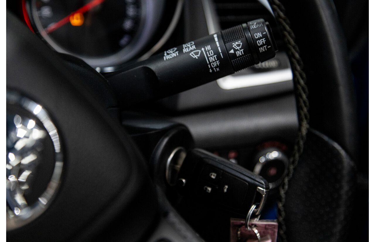 11/2015 Holden Astra VXR PJ 3d Hatchback Arden Blue metallic Turbo 2.0L