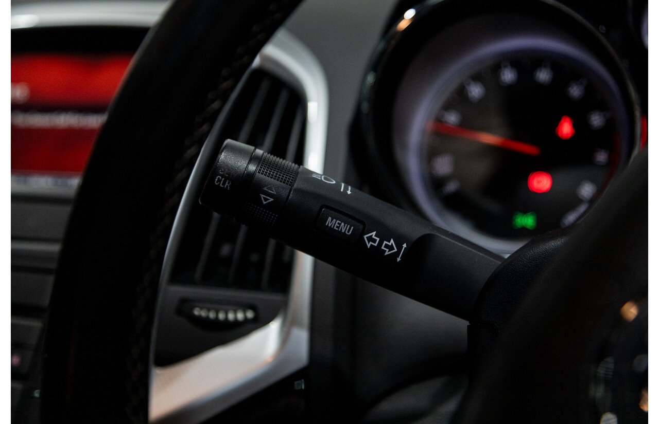 11/2015 Holden Astra VXR PJ 3d Hatchback Arden Blue metallic Turbo 2.0L