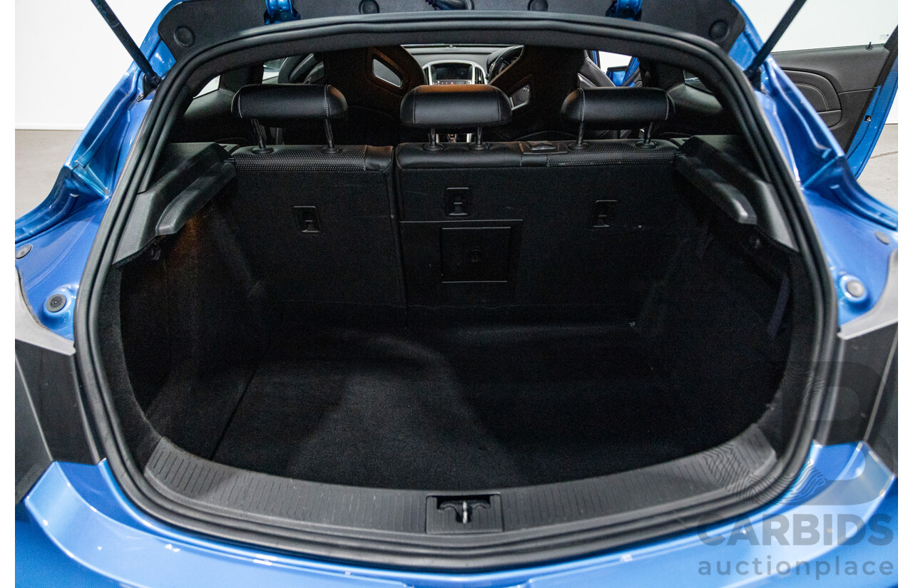 11/2015 Holden Astra VXR PJ 3d Hatchback Arden Blue metallic Turbo 2.0L