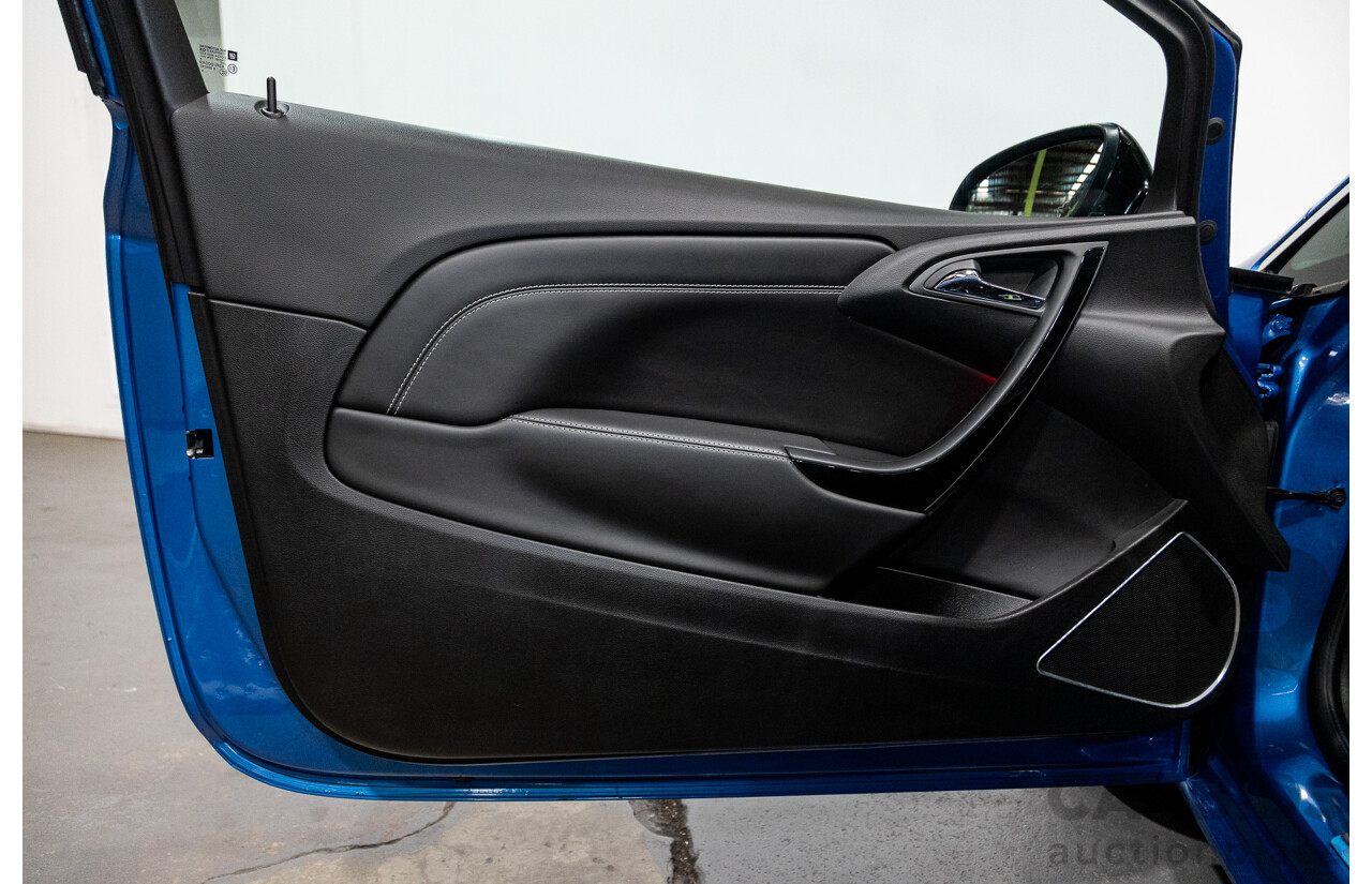 11/2015 Holden Astra VXR PJ 3d Hatchback Arden Blue metallic Turbo 2.0L