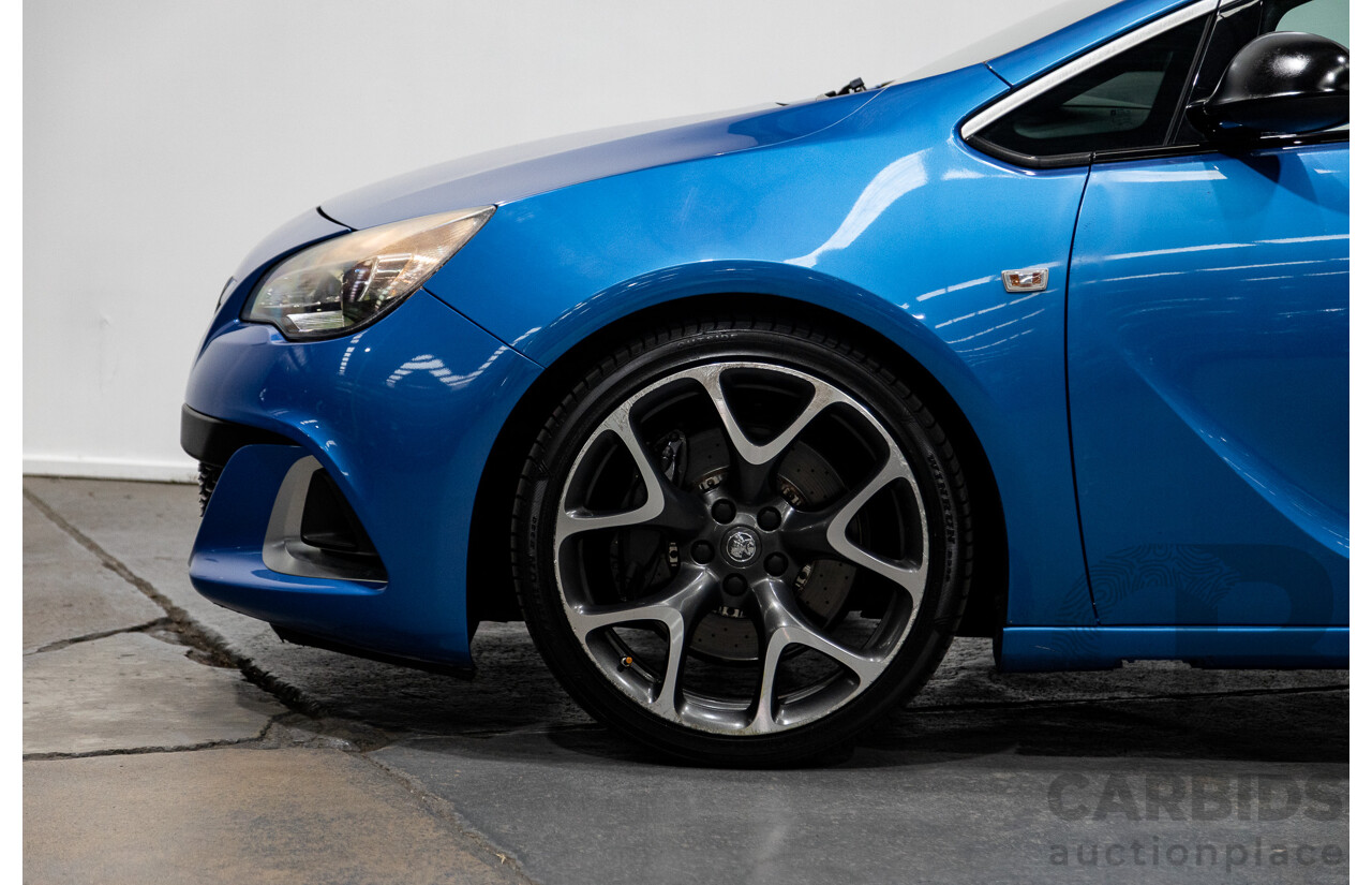 11/2015 Holden Astra VXR PJ 3d Hatchback Arden Blue metallic Turbo 2.0L
