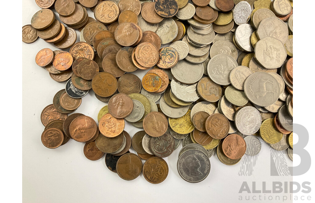 Collection of International Coins Including Thailand, Canada, Croatia, Ireland, New Caledonia, Euro, Czechoslovakia, Vietnam, Norway, Hong Kong, New Zealand, Australia - Approximately 2.2 Kilograms