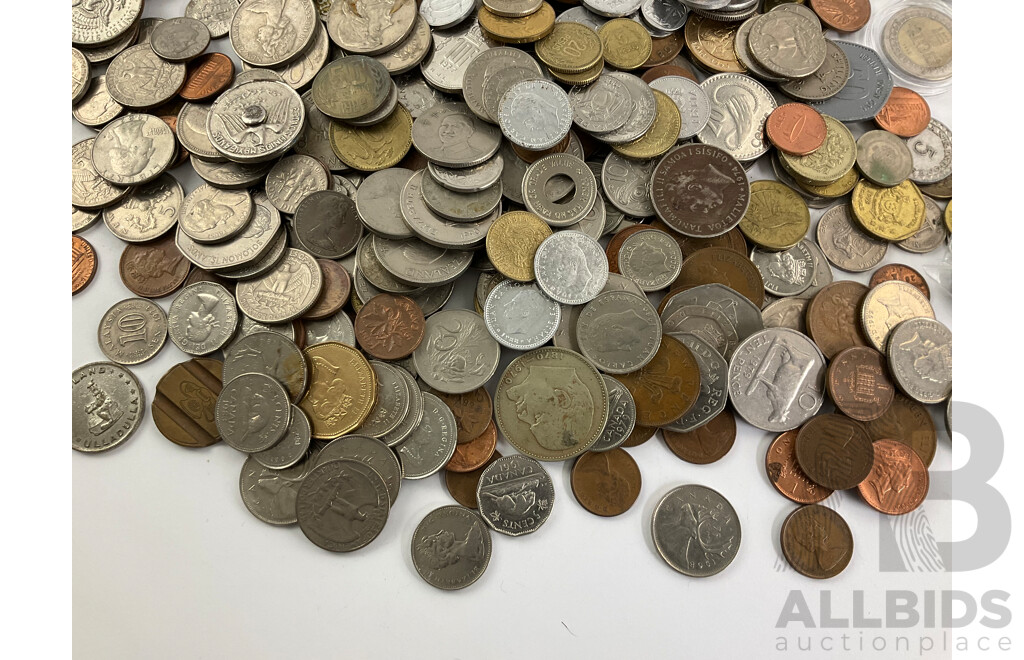 Collection of International Coins Including Singapore, United Kingdom, Fiji, New Zealand, Samoa, USSR, Hong Kong, Papua New Guinea, France, USA,   - Approximately 2.4 Kilograms