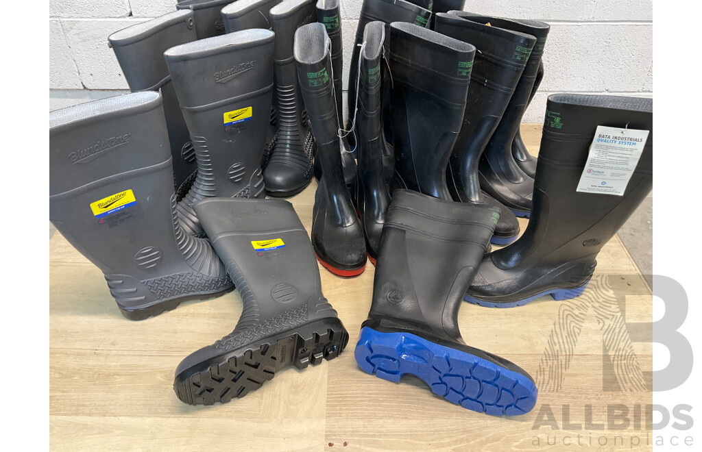 BLUNDSTONE Waterproof Safety Gumboots Size Mens UK 7 X 4, BATA Utility Gumboots Size 7/8 X6 - Lot of 10 - ORP $699