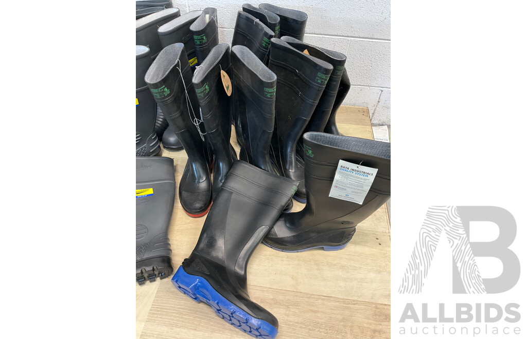 BLUNDSTONE Waterproof Safety Gumboots Size Mens UK 7 X 4, BATA Utility Gumboots Size 7/8 X6 - Lot of 10 - ORP $699