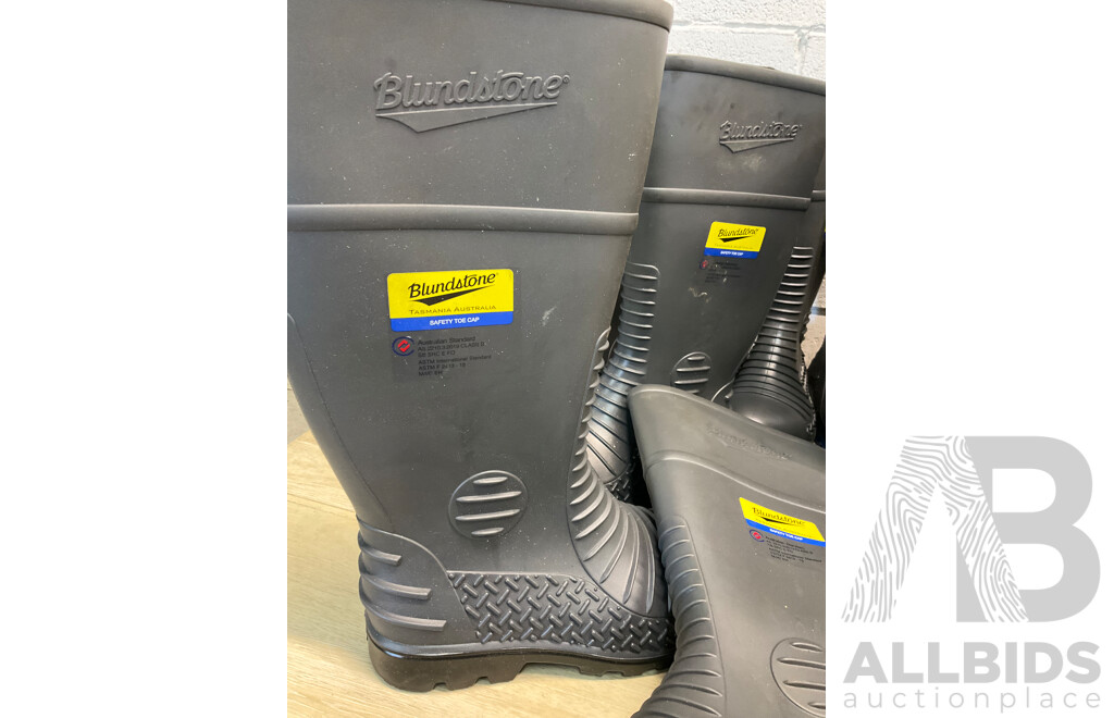 BLUNDSTONE Waterproof Safety Gumboots Size Mens UK 7 X 4, BATA Utility Gumboots Size 7/8 X6 - Lot of 10 - ORP $699