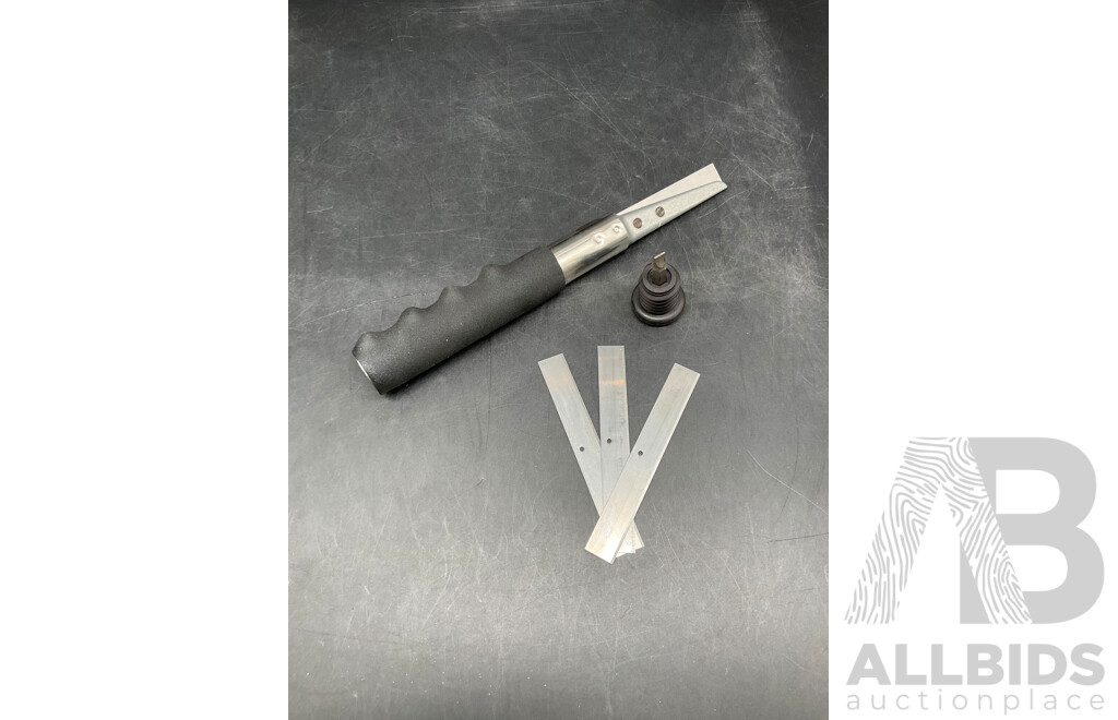 SUPERKUT Contrctor Grade Insulation Knife - Lot of 48