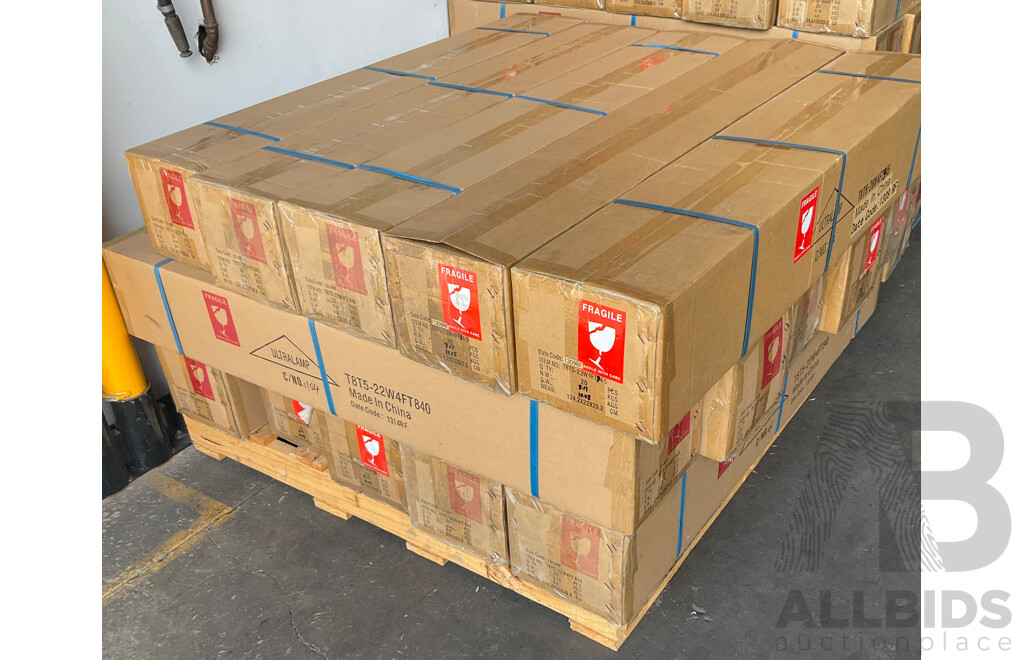 Bulk Lot of ULTRALAMP ECO-Saver T8/T5 22W & 28W SMDTube Light 1.2m (T8T5-28W4FT945)(T8T5-22W4FT840) - Total in 15 Boxes