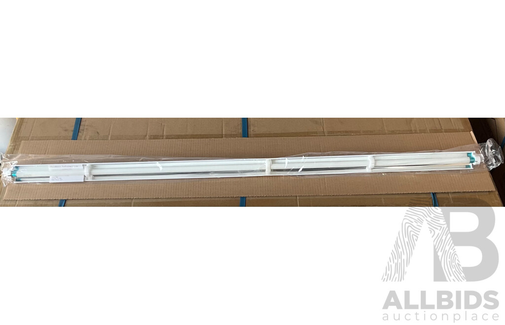 Bulk Lot of ULTRALAMP ECO-Saver T8/T5 22W & 28W SMDTube Light 1.2m (T8T5-28W4FT945)(T8T5-22W4FT840) - Total in 15 Boxes