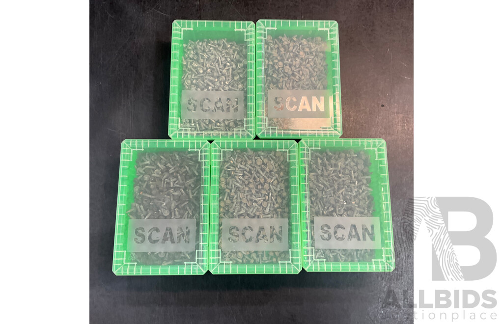 500 Pcs Hex Head 16mm Metal Tek Screws - Total in 5 Boxes
