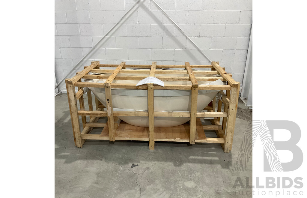 Stone Composite Bath - Limestone (1700L X 900W X 550H) - ORP $3,900.00