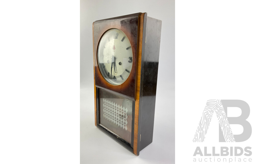 Mid Century 555 Chiming Wall Clock, Made in China