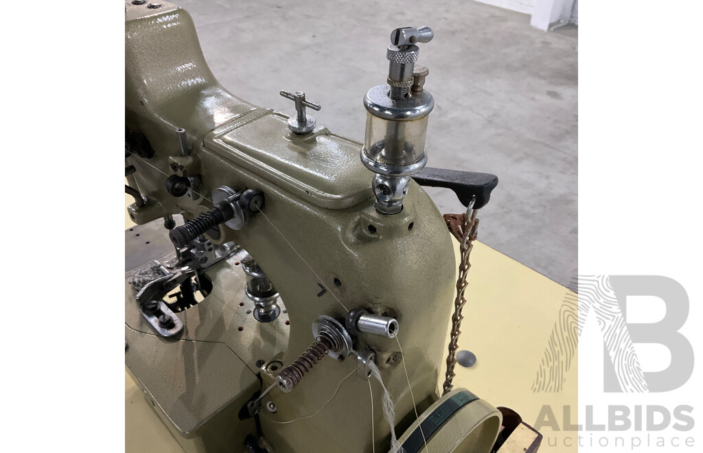 REVO STYLE-R-20 Carpet Overlocker