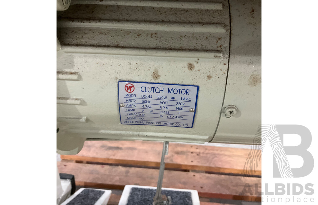 REVO STYLE-R-20 Carpet Overlocker