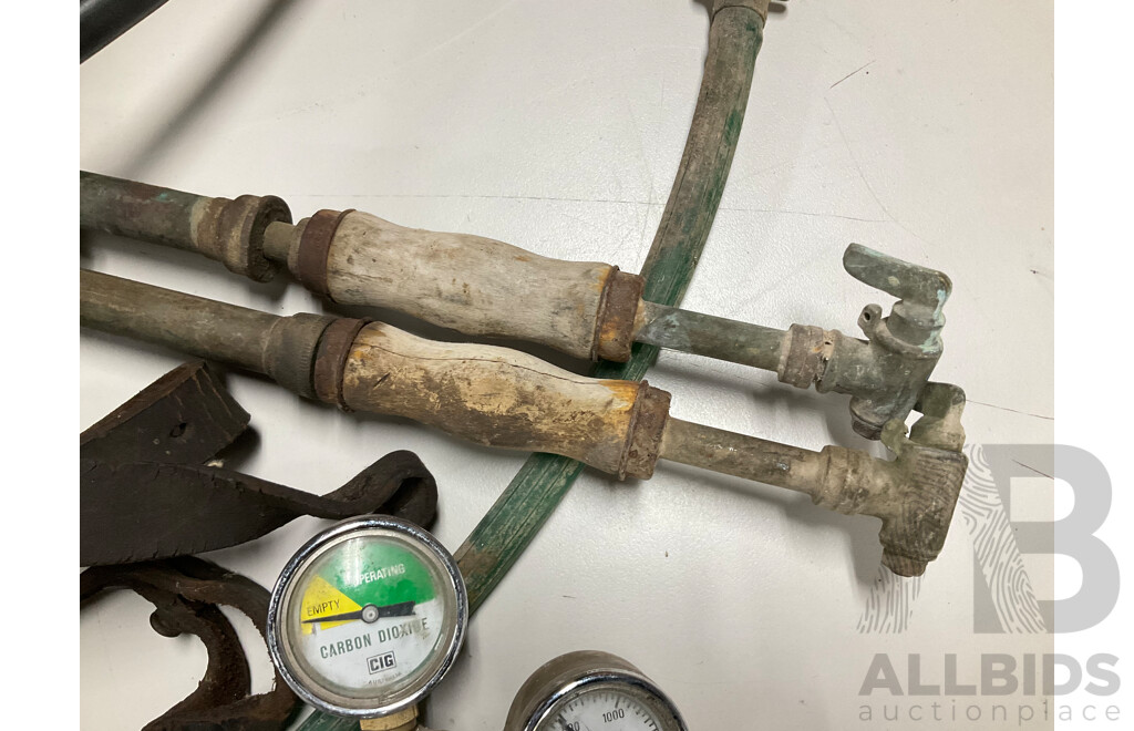 Vintage Rega Back Pack Pressure Tank and Nozzles with CIG Carbon Dioxide Gauges and Xsel Wikai Pressure Gauge