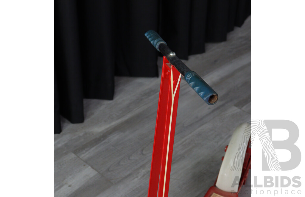 Vintage Cyclops Scooter