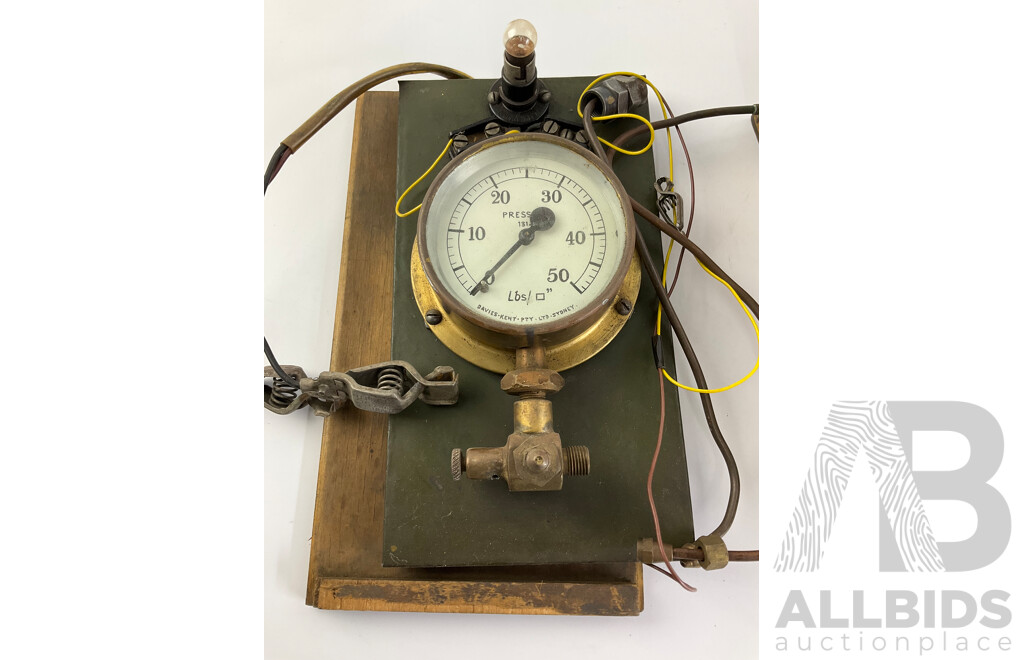 Vintage Davies Kent PTY LTD Sydney Oil Pressure Switch Tester, Pounds per Square Inch