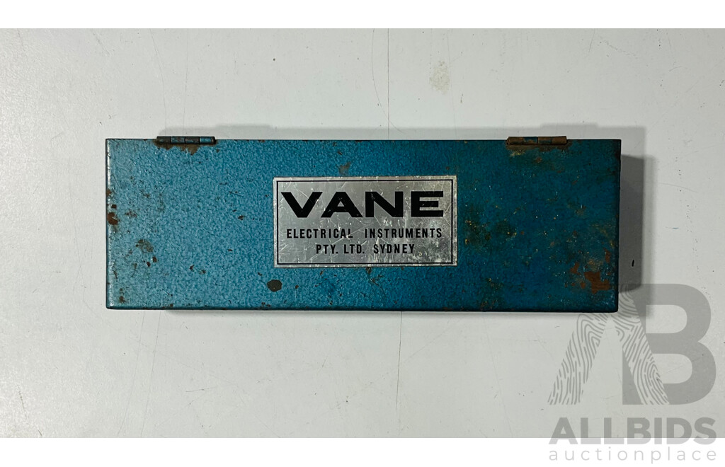 Vintage Vane Instruments Cylinder Pressure Gauge in Original Case, Ryco Oil Pressure Gauge, Jaeger Temperature Gauge