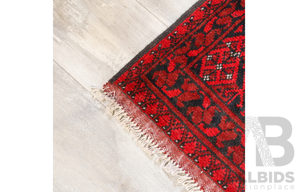 Hand Knotted Pure Wool Persian Baluchi