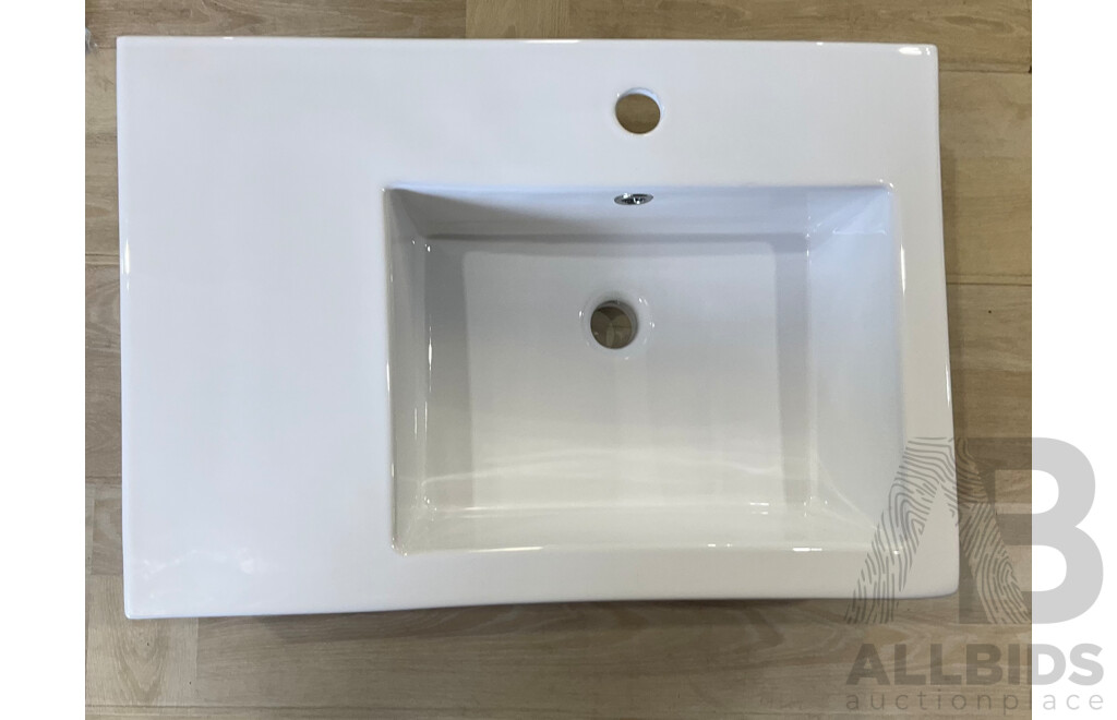 Pallet of VEROTTI VIVO Wall Basin RHS with Left Shelf - Total in 24