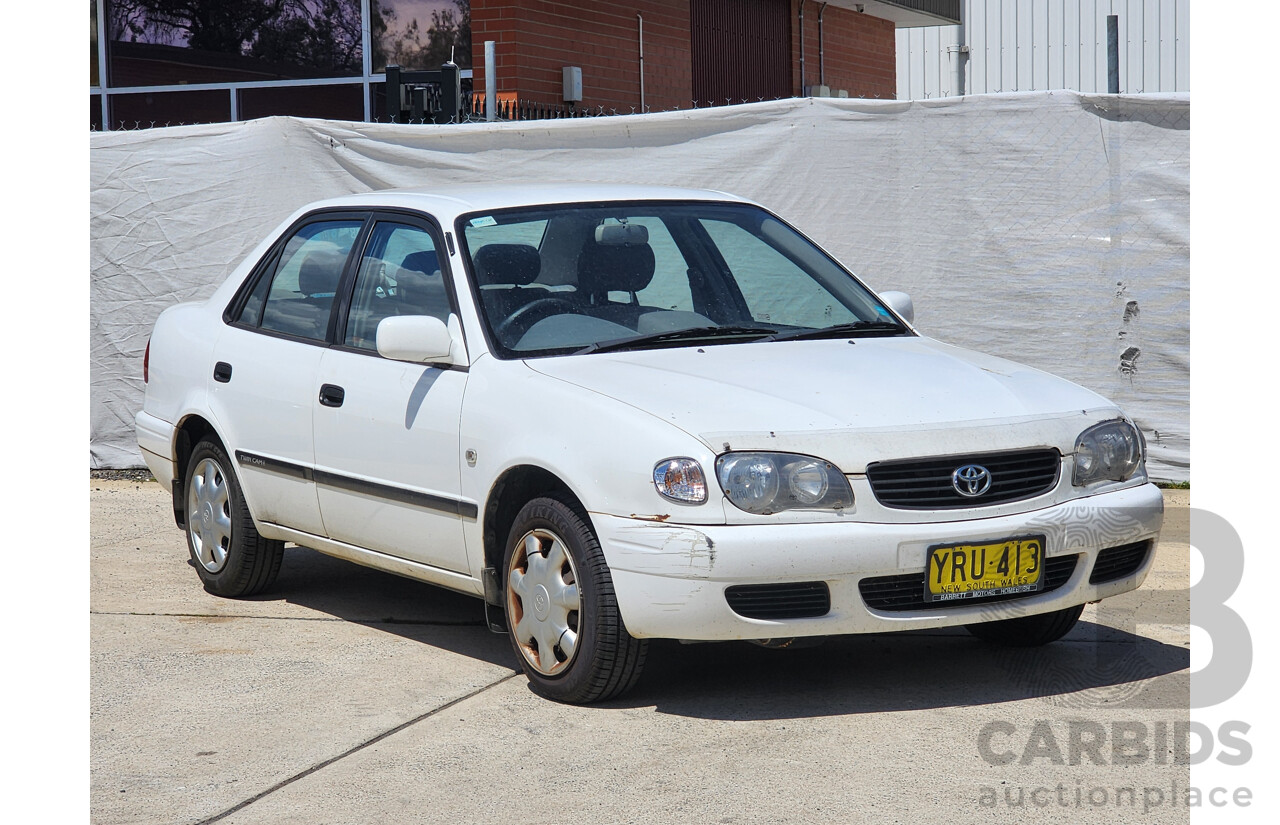 2/2001 Toyota Corolla Ascent AE112R 4d Sedan White 1.8L
