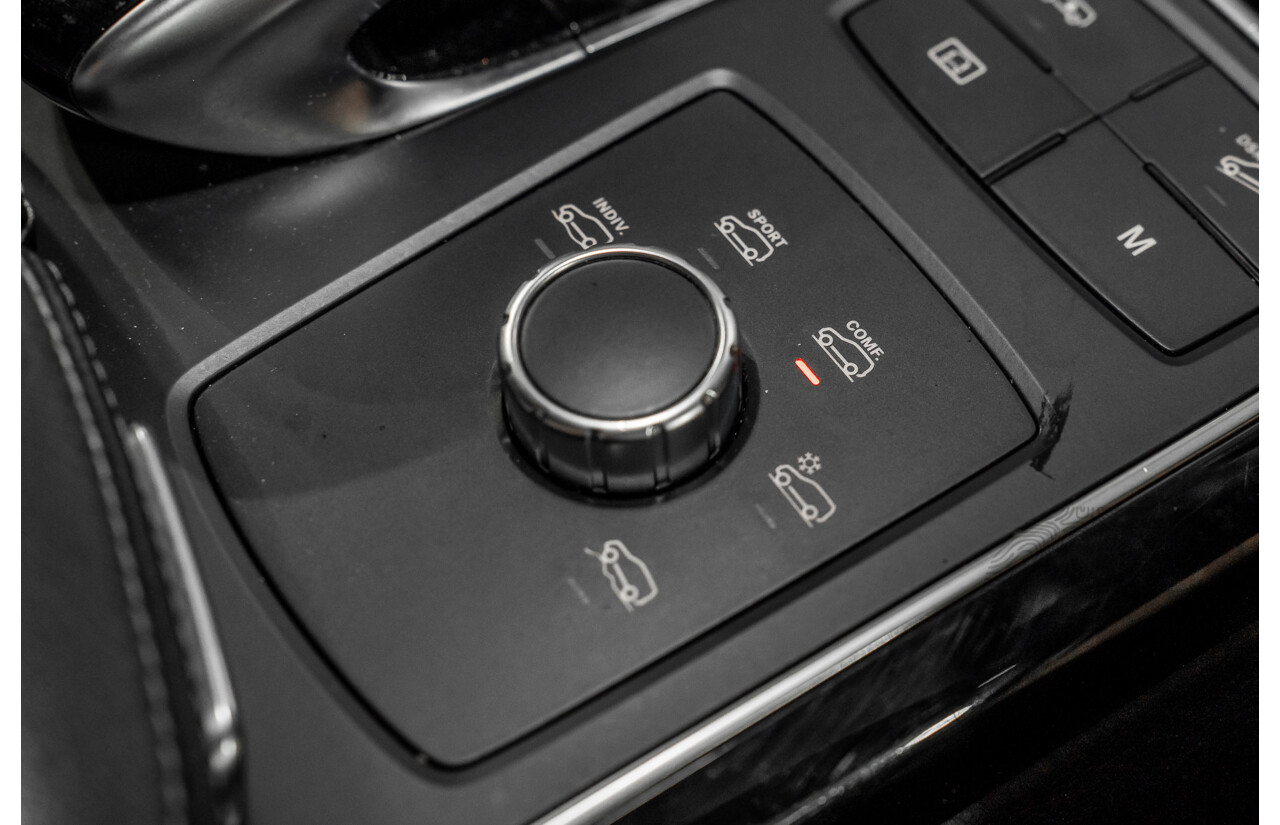 08/2016 Mercedes-Benz GLE 350d 4MATIC (AWD) 166 MY17 4D Wagon Obsidian Black Metallic Turbo Diesel V6 3.0L