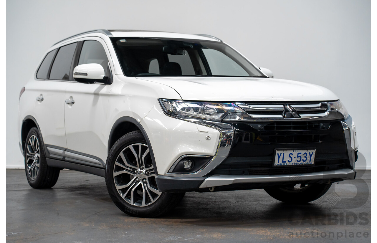 12/2016 Mitsubishi Outlander EXCEED (AWD) ZK MY16 4D Wagon White Turbo Diesel 2.3L