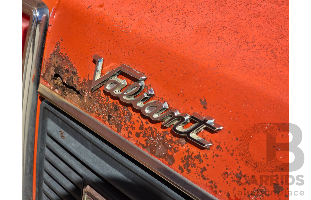 6/1975 Chrysler Valiant Lancer GL LA 1400 (A72) 4d Sedan Red 1.4L