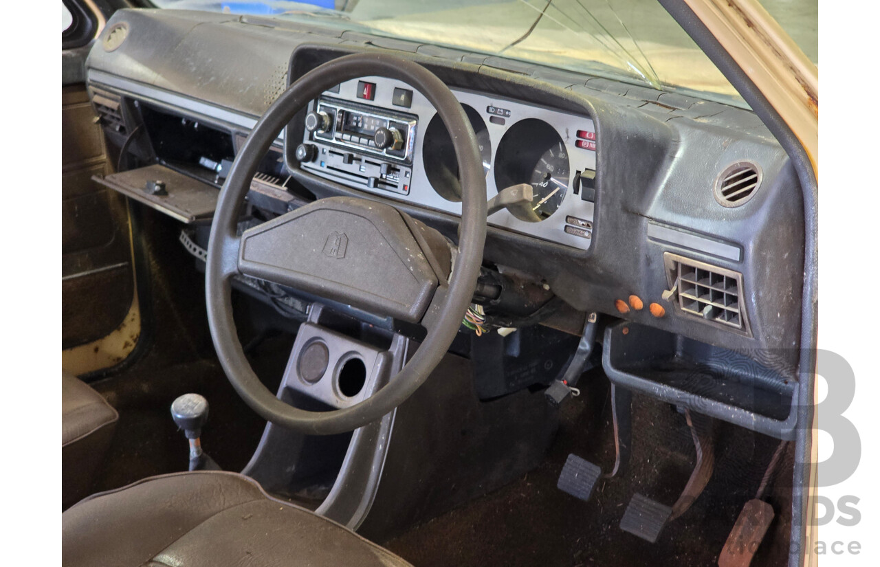 6/1979 Volkswagen Golf GLD Mk1 4d Hatchback Sunbrite Yellow Diesel 1.5L