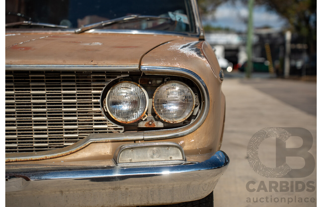 1/1964 Toyota Crown Custom 4d Wagon Brown 1.9L