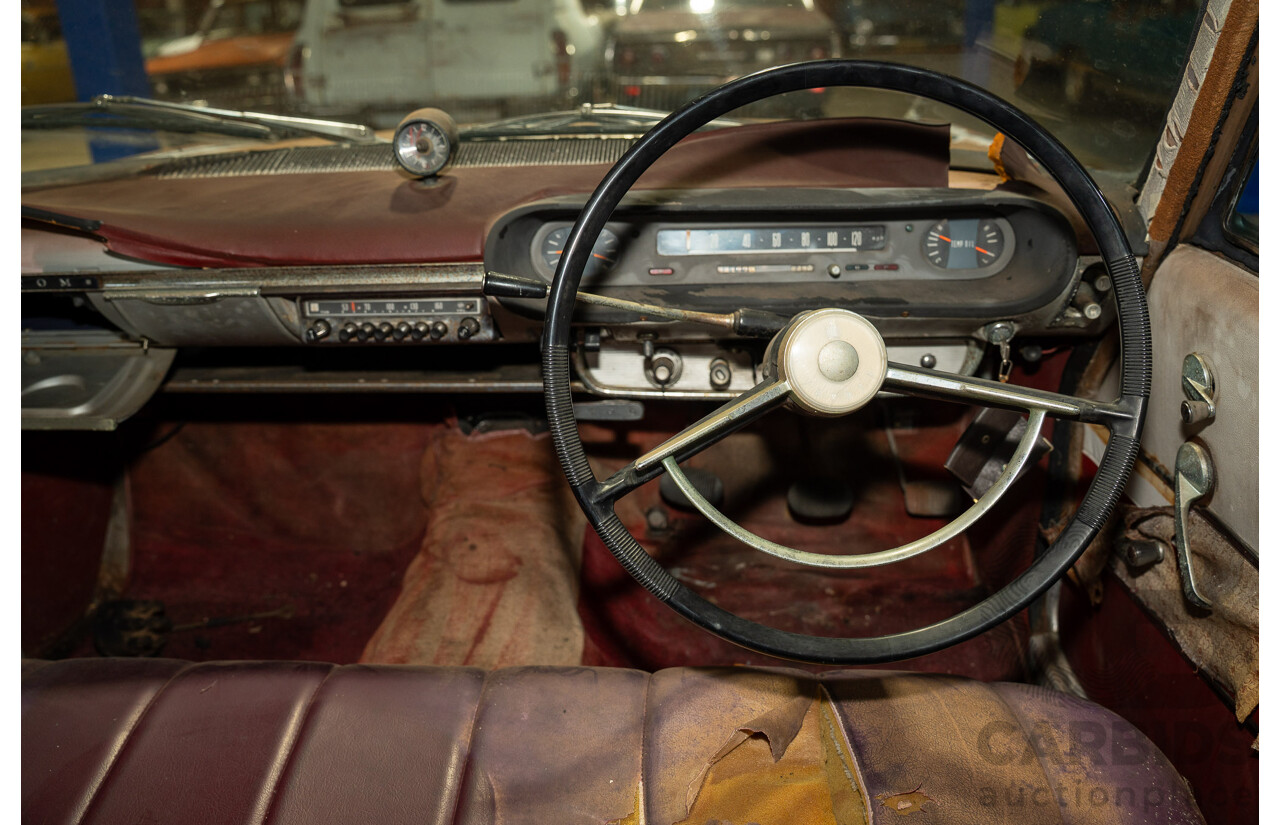 1/1964 Toyota Crown Custom 4d Wagon Brown 1.9L