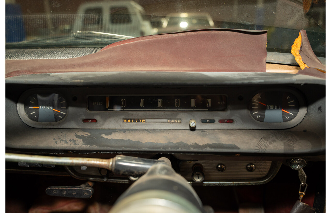 1/1964 Toyota Crown Custom 4d Wagon Brown 1.9L