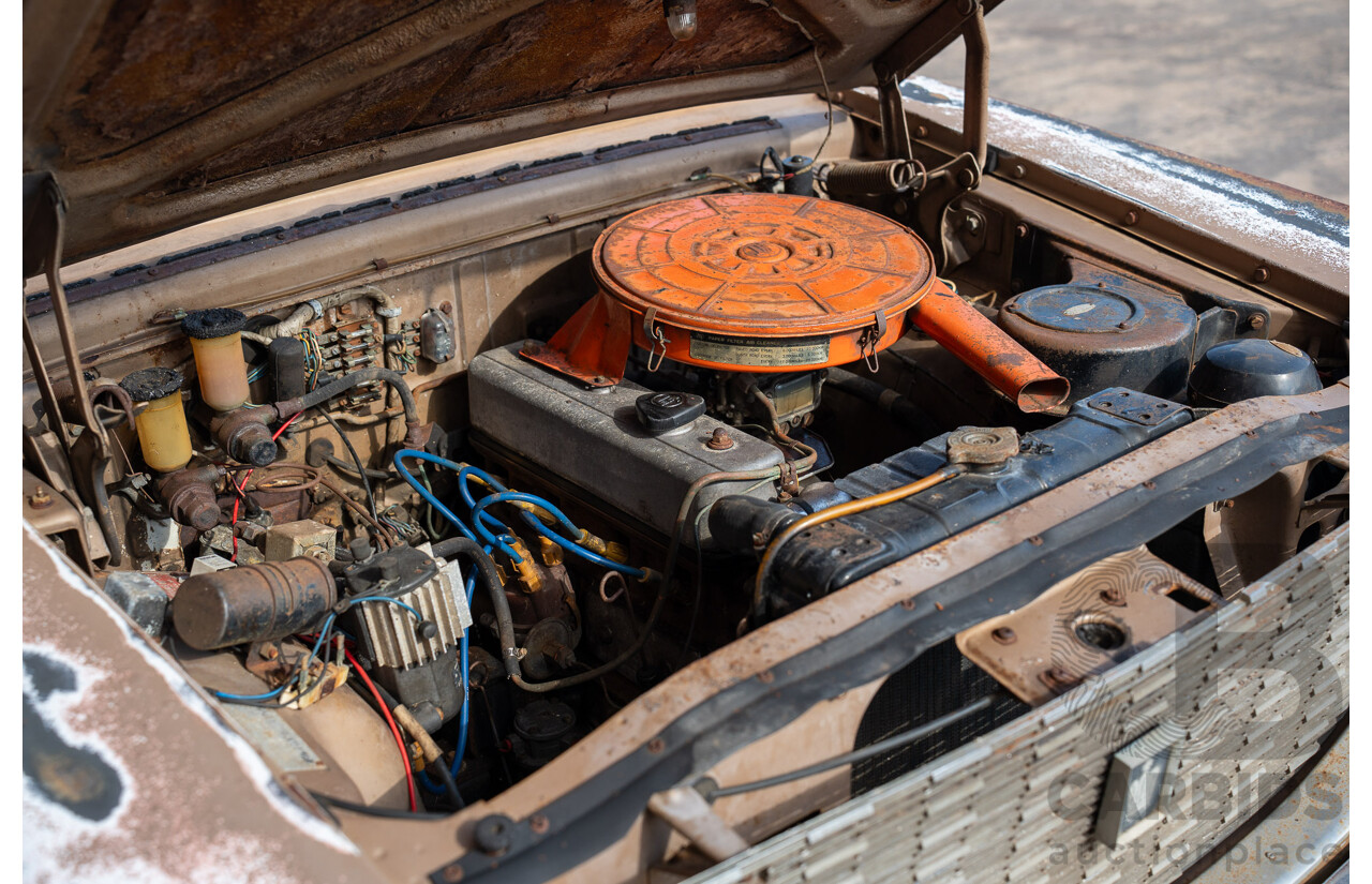 1/1964 Toyota Crown Custom 4d Wagon Brown 1.9L
