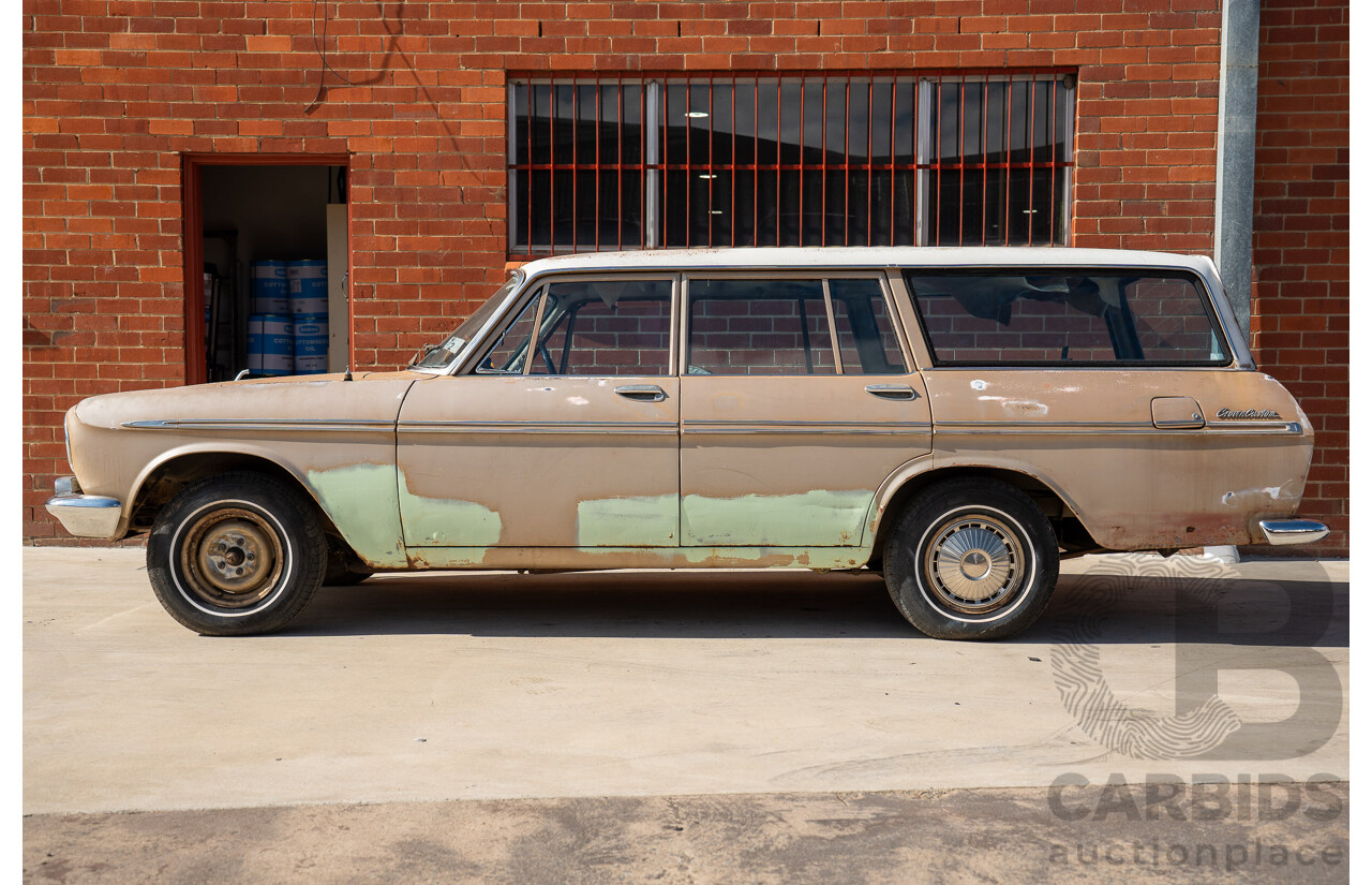 1/1964 Toyota Crown Custom 4d Wagon Brown 1.9L