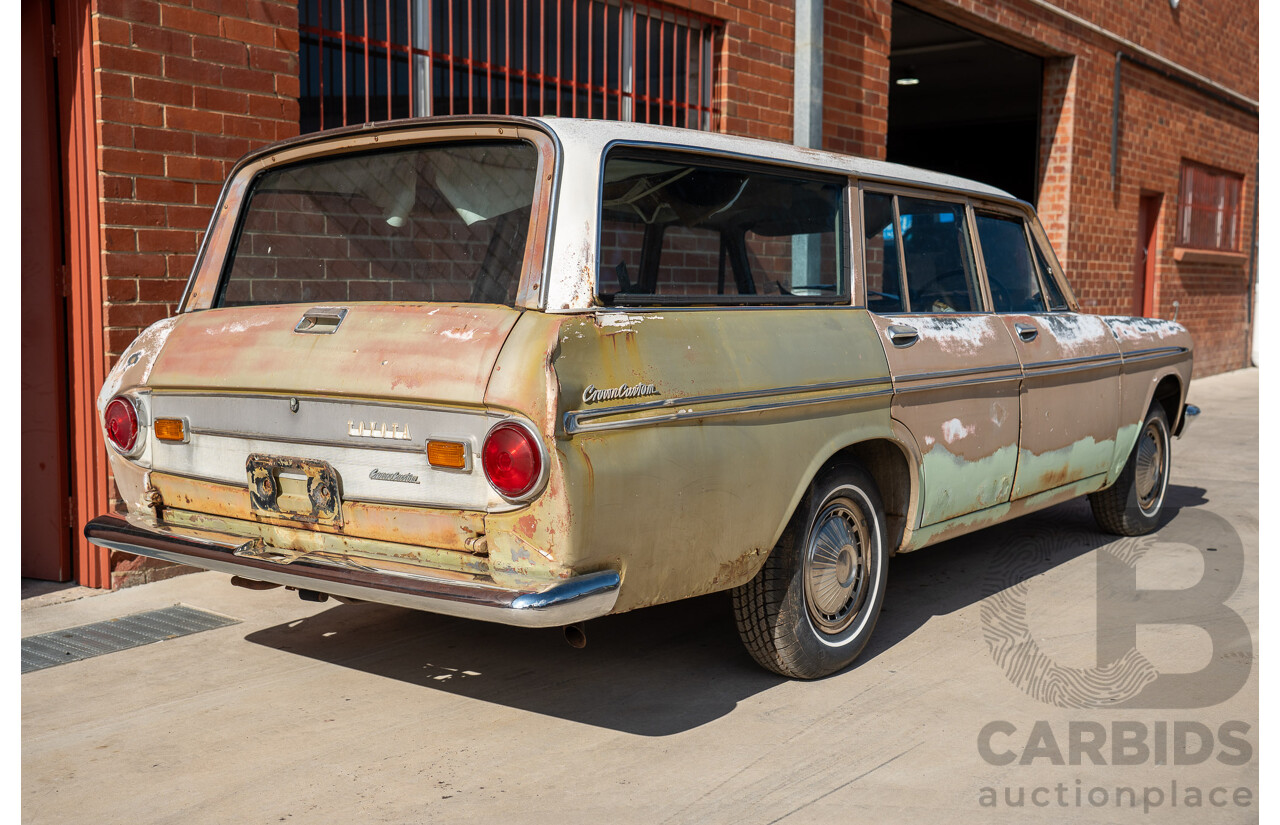 1/1964 Toyota Crown Custom 4d Wagon Brown 1.9L