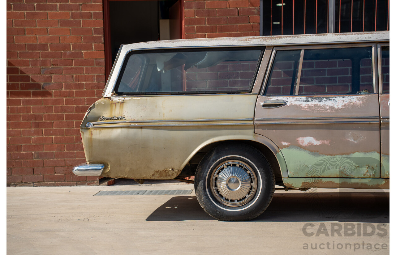1/1964 Toyota Crown Custom 4d Wagon Brown 1.9L