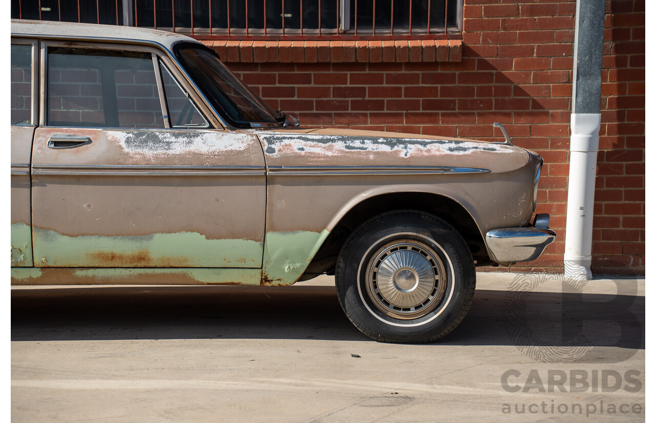 1/1964 Toyota Crown Custom 4d Wagon Brown 1.9L