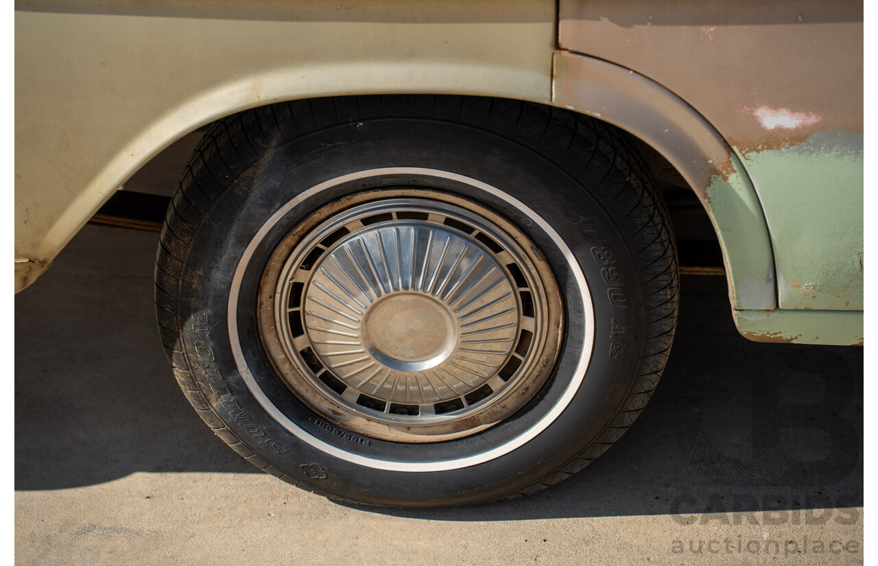 1/1964 Toyota Crown Custom 4d Wagon Brown 1.9L